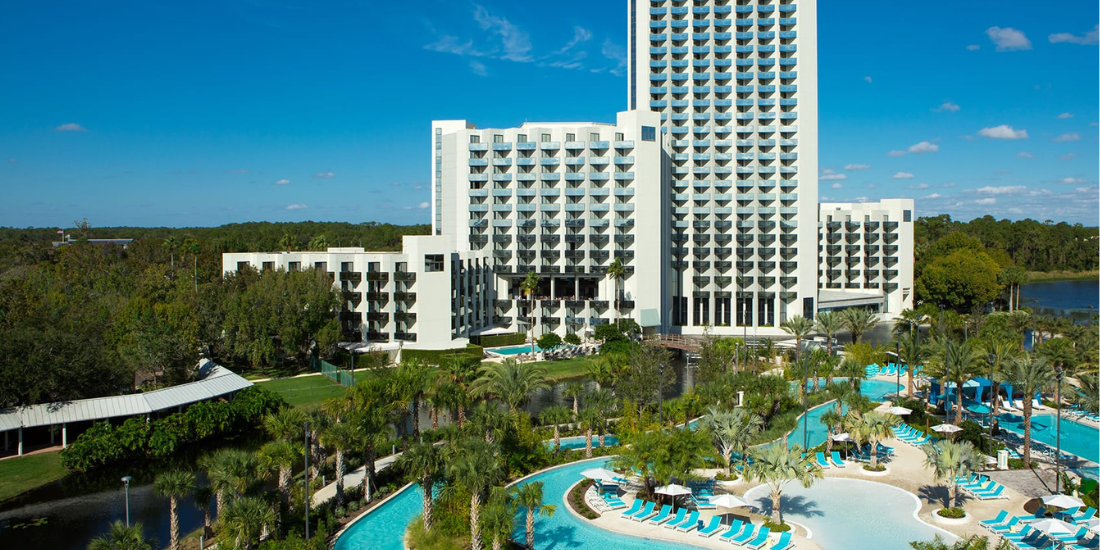 Orlando hotels with great pools and close to Disney World.