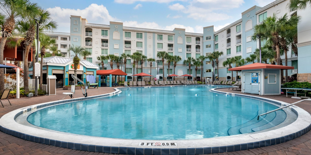 Best Orlando hotels you wont find one better than the Holiday Inn Lake Buena Vista